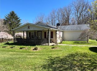 9512 Ridge Rd, North Rose, NY 14516
