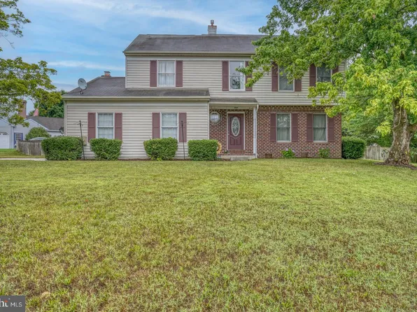 404 Eagle Nest Dr, Camden Wyoming, DE 19934