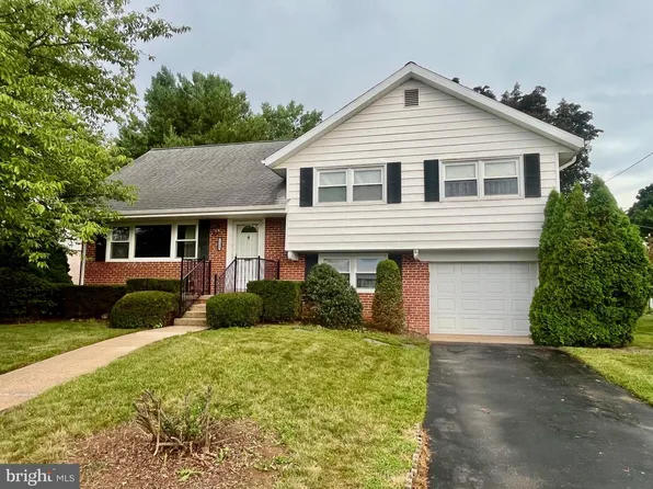 1108 Whitfield Blvd, Reading, PA 19609