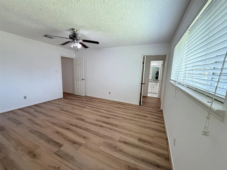 12214 Corona Ln — Photo 22