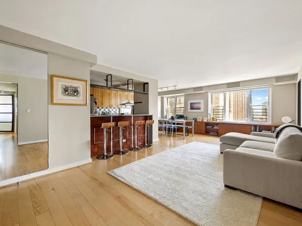 137 East 36th Street image 1 of 7