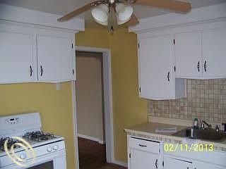 4th image of 679 Highland Ave