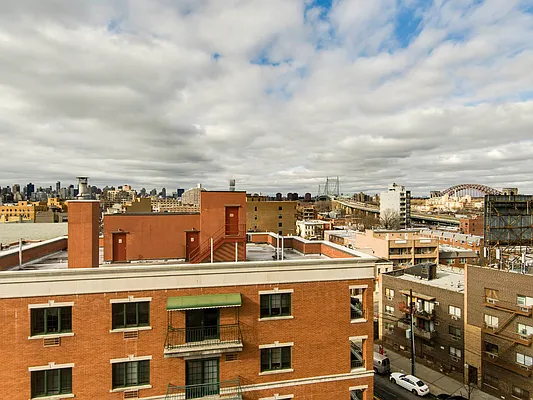 Rented by Bouklis Group | media 10