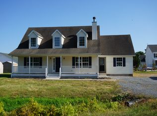 18 Sugar Dr, East New Market, MD 21631