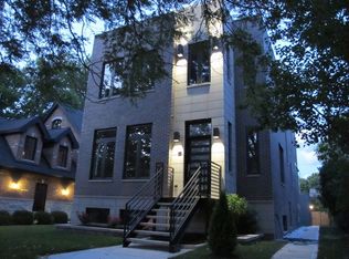6841 N Oriole Ave, Chicago, IL 60631