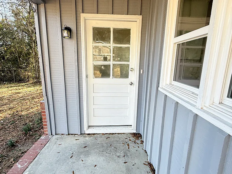 4567 Bishop Rd #1 — Photo 2