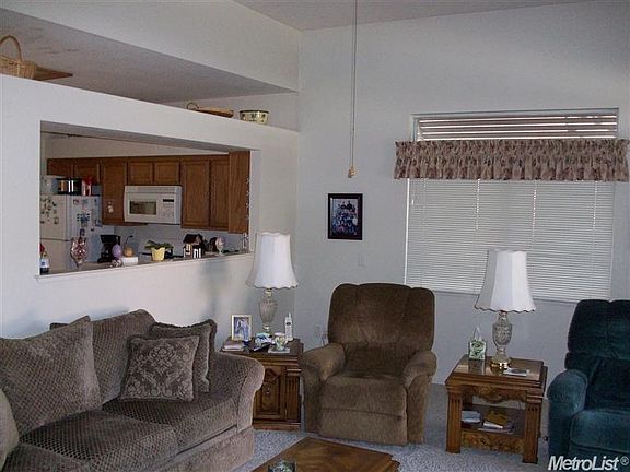 3rd image of 1931 Norfolk Dr