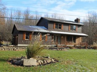2686 Robertson Rd, Hermitage, PA 16148