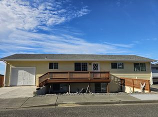 749 1st St, Brookings, OR 97415