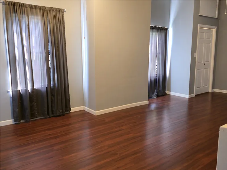 1614 Market St #4 — Photo 6