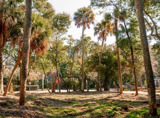 120 E Erie Ave, Folly Beach, SC 29439