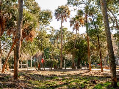120 E Erie Ave, Folly Beach, SC, 29439