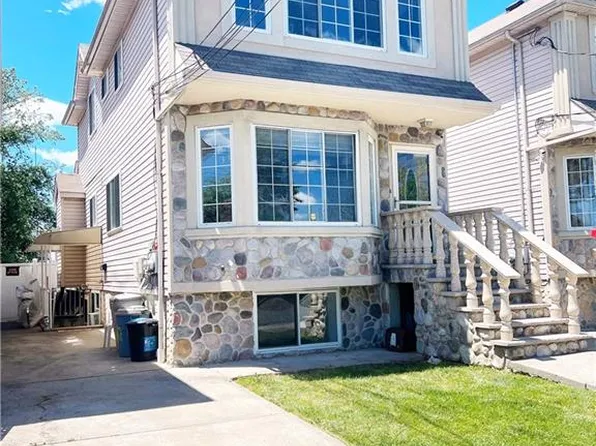 290 Lake Ave, Staten Island, NY 10303