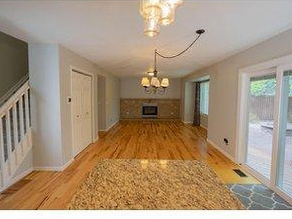 4th image of 1035 Stoneham St