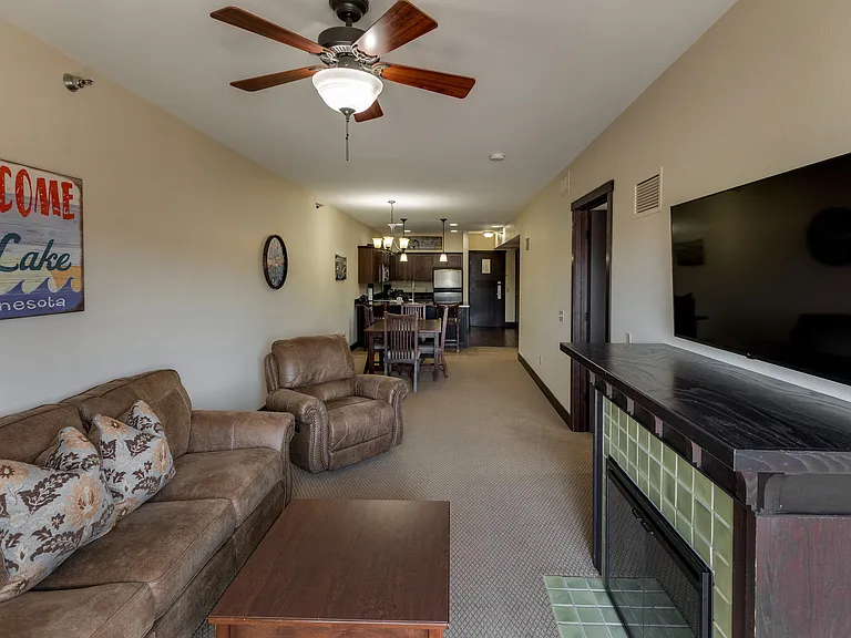 502 Cleveland Blvd W — Photo 3