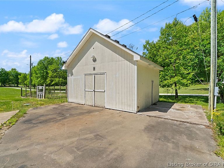 Listing photo 5