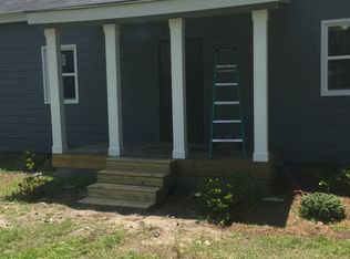 103 W Goldsboro St, Kenly, NC 27542