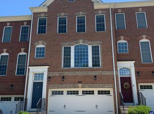 2096 Hutchison Grove Ct, Falls Church, VA 22043