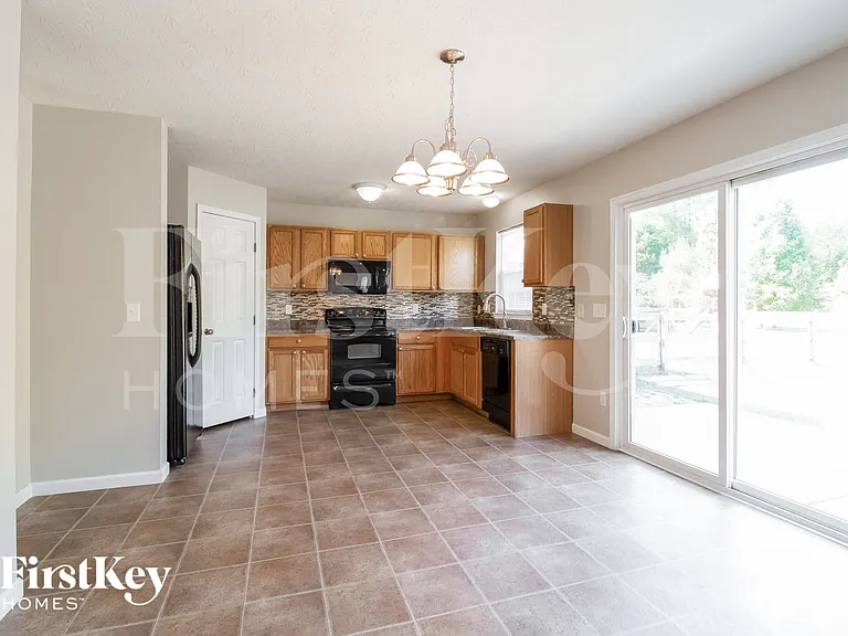 6038 Marsh Cir — Photo 6