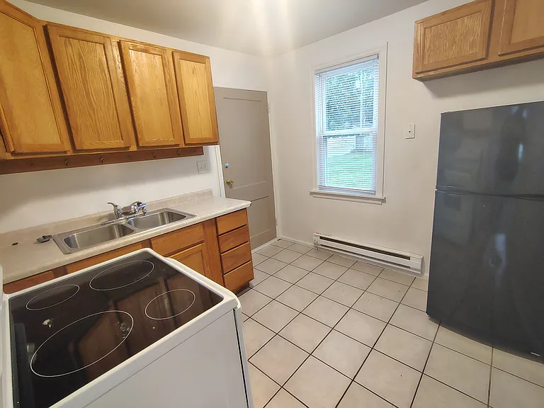 921 River Park Dr #1 — Photo 5