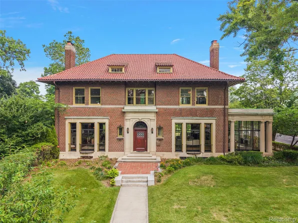 610 W Boston Blvd, Detroit, MI 48202