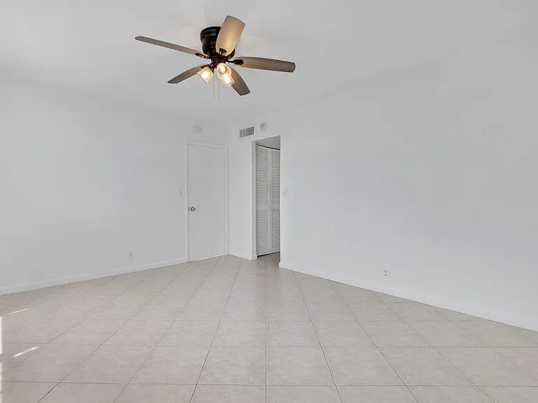 750 N Ocean Blvd #1904 — Photo 17
