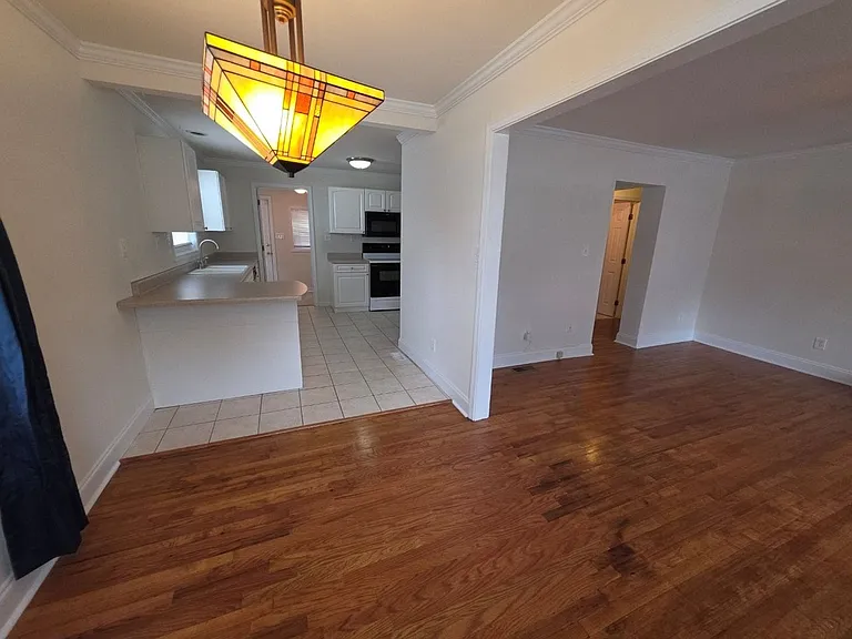356 Melbourne Ct — Photo 8