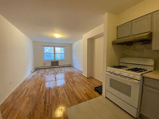 Rented by Dream Space Realty | media 8