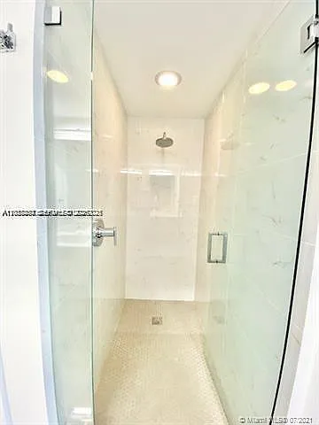 16385 Biscayne Blvd #702 — Photo 25