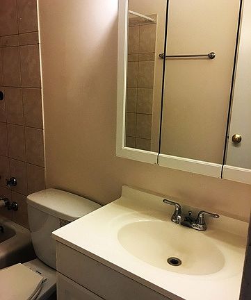 4th image of 6933 N Kedzie Ave APT 617