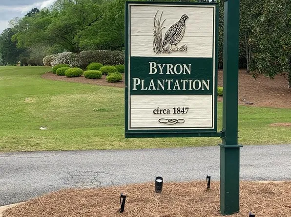 243 W Byron Ridge Dr, Albany, GA 31721