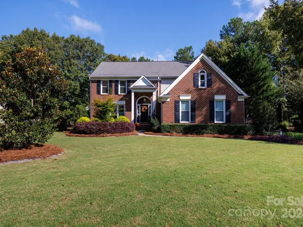 11929 Provincetowne Dr, Charlotte, NC 28277