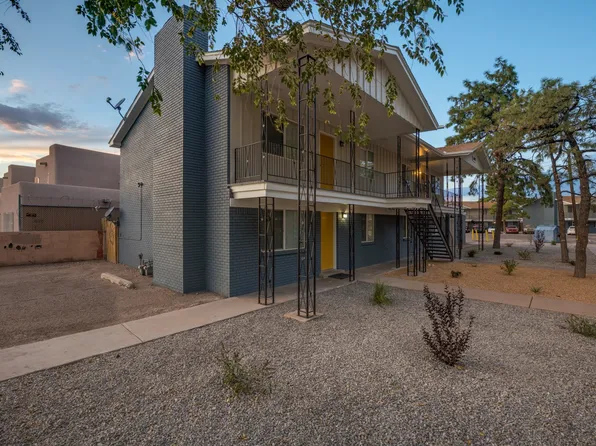 Fully Loaded, Totally Renovated 2 Bed Apts. in the North Valley, 217 Delamar Loop NW APT C, Albuquerque, NM 87107