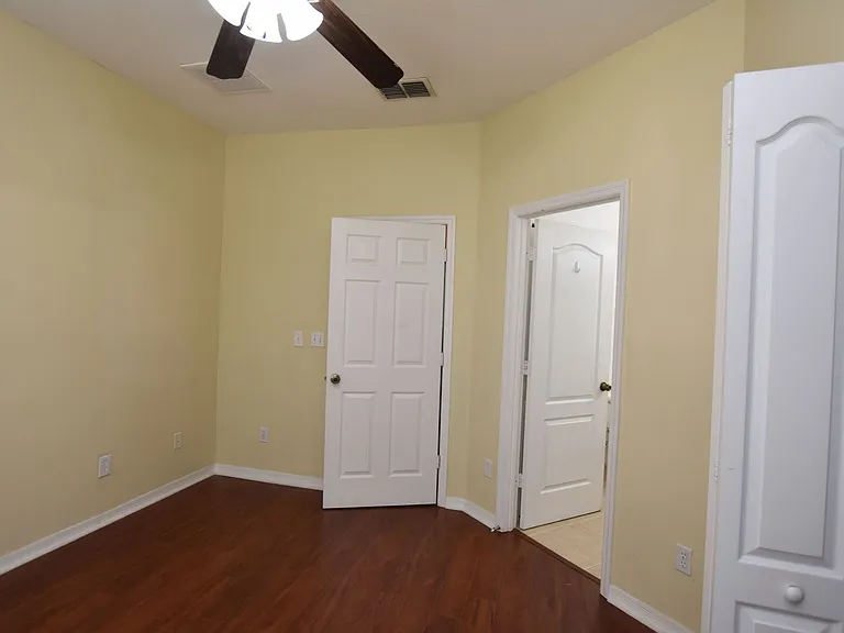10832 Savannah Wood Dr #134 — Photo 18