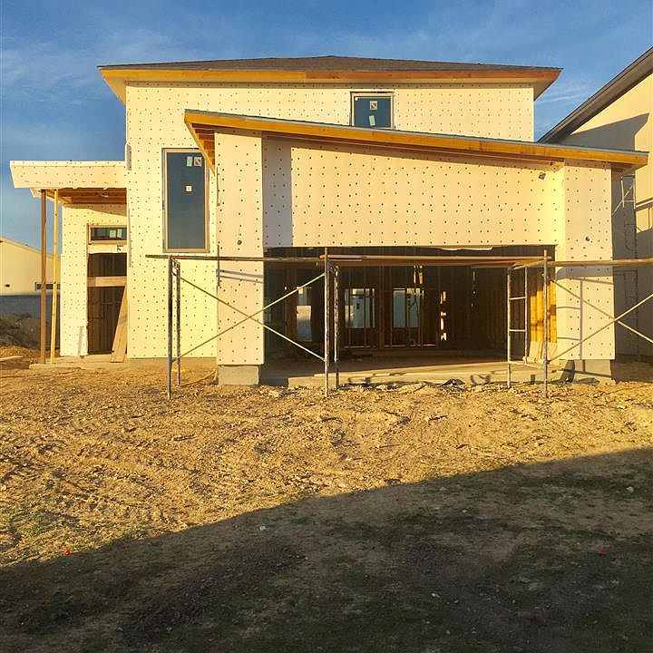 1st image of 206 Woodway Dr