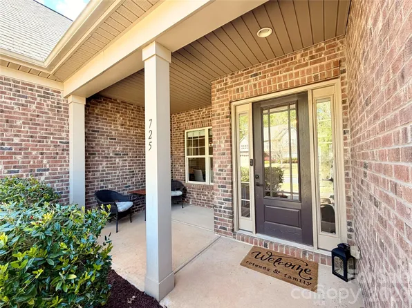 725 Kathy Dianne Dr, Indian Land, SC 29707
