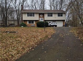 8 Boxwood Dr, Vernon, CT 06066