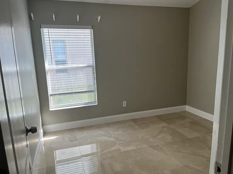 6623 Lake Pembroke Pl — Photo 10