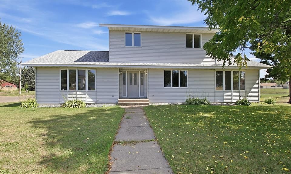 1st image of 532 Main Street