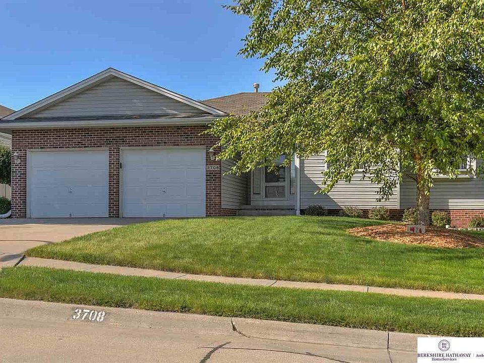 1st image of 3708 Helwig Ave