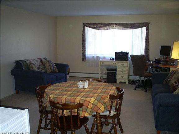 3rd image of 53 Carillon Dr