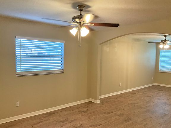 3rd image of 2111 Arch McDonald Dr
