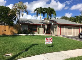 8975 Saddlecreek Dr, Boca Raton, FL 33496