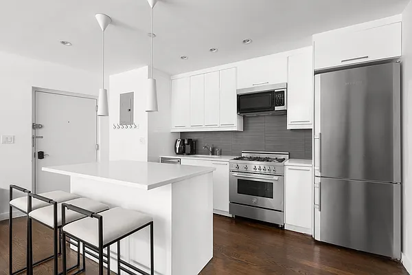 Rented by Compass | media 9