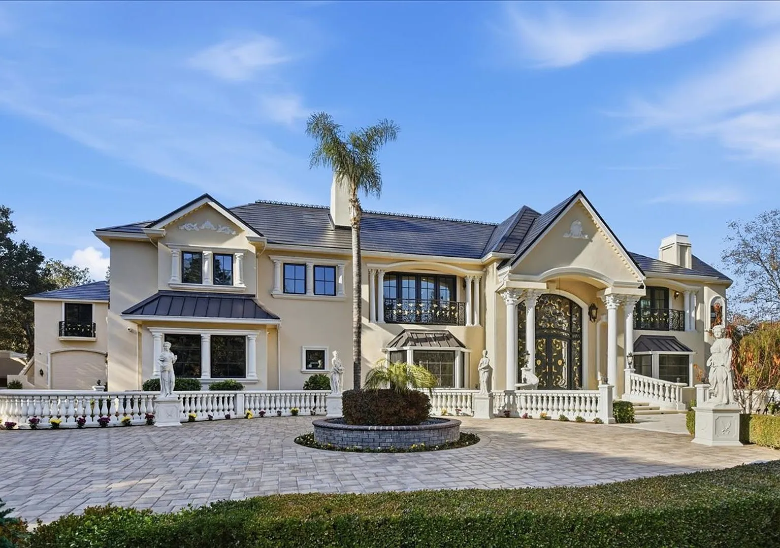 Luxury 10 Bedrooms, 9 Bathroom Estate for Lease in Los Gatos — Photo 1