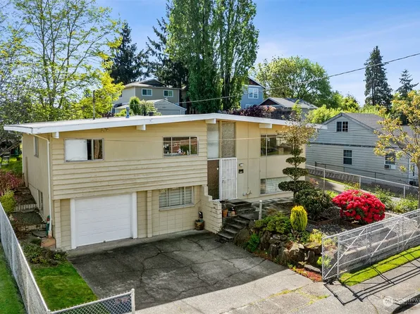 6726 45th Avenue S, Seattle, WA 98118