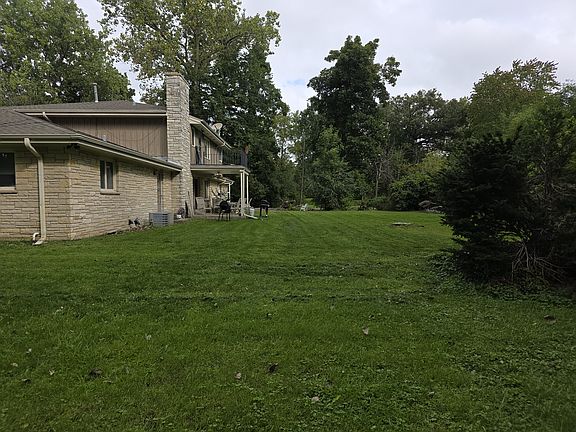 3rd image of 4151 Coachlight Dr