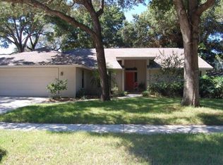 2068 Newbury Ct, Palm Harbor, FL 34683