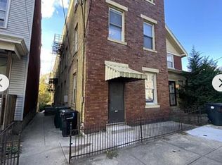 2247 Flora St APT 3, Cincinnati, OH 45219