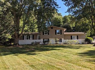1424 Saddle St NE, Uniontown, OH 44685